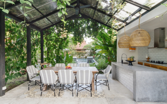 Modern Patio with Outdoor Kitchen Design